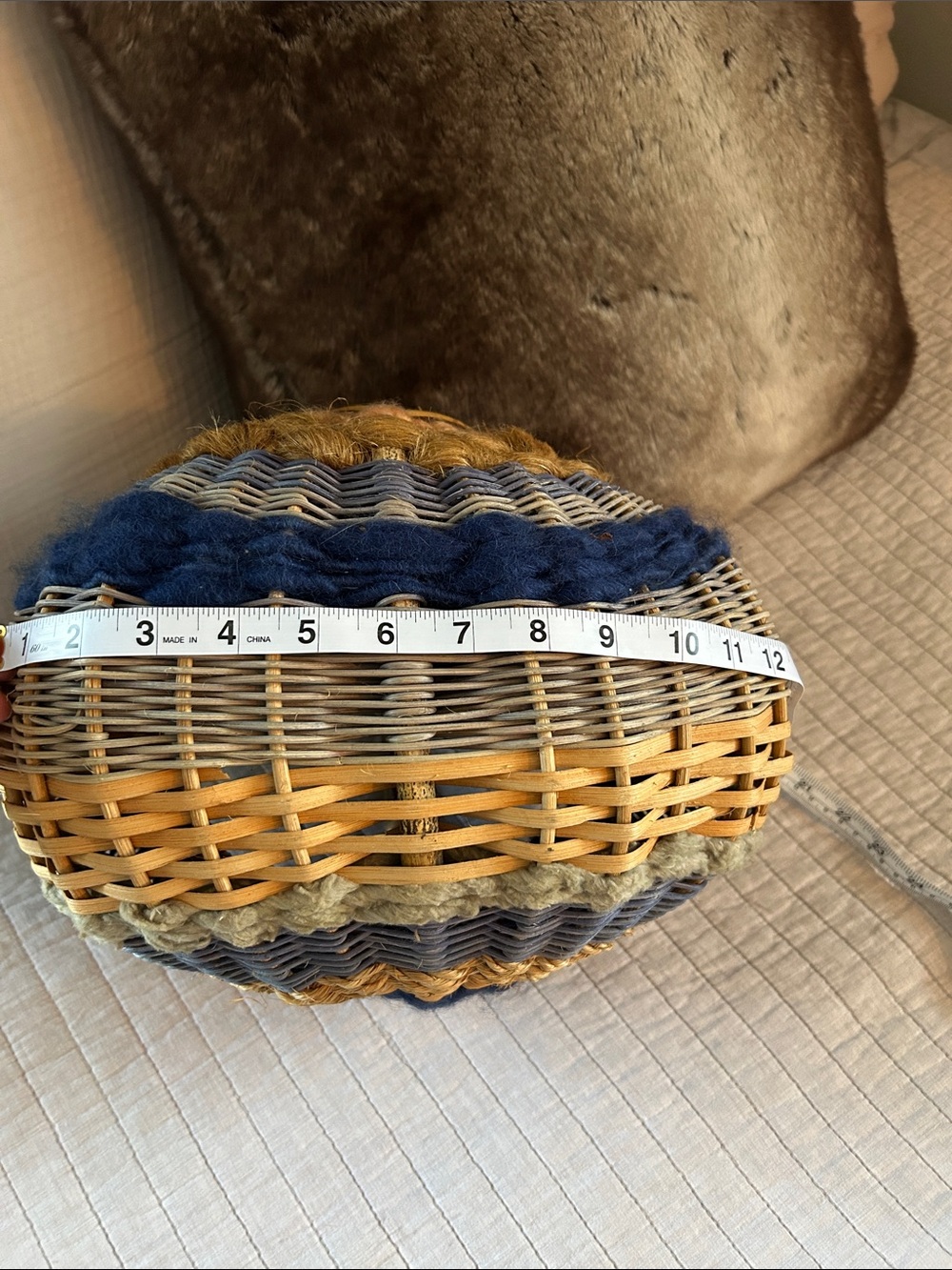 Vtg handmade rare wicker small weaved  basket home decor cottage country - Picture 8 of 14